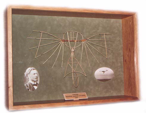1:15 scale model of the Maihhe_rhinow-Apparatus in its display case of oak with glass top and velvet floor