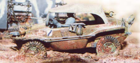 plastik_militaerfahrzeuge_schwimmwagen2.jpg (25743 Byte)